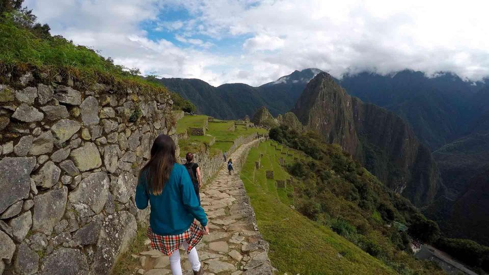 Cusco: Inca Trail 2 Days Trekking - Machu Picchu - Itinerary: Day 1 Trek