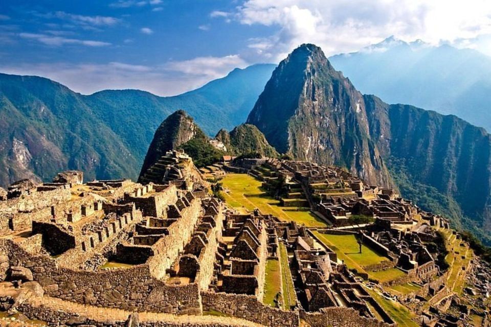 Cusco, Machu Picchu and Sacred Valley Tour 2 Days + Hotel and Train - Included in the Tour