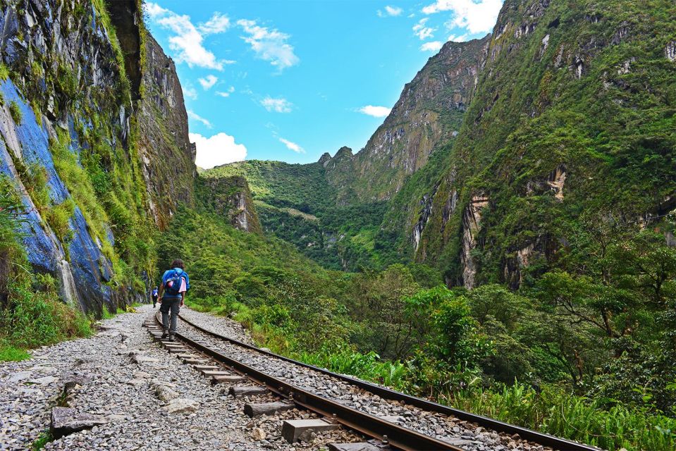 Cusco: Machu Picchu by Car Route 2d/1n - Important Guidelines