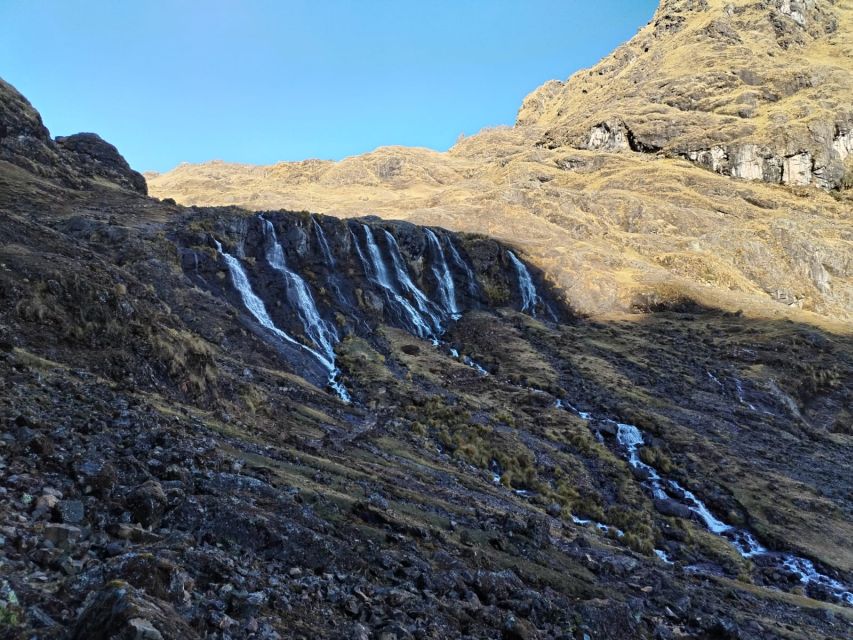 Cusco: Trekking and Adventure From Lares to Machupicchu 4d/3n - Day 3: Cancha Cancha to Aguas Calientes