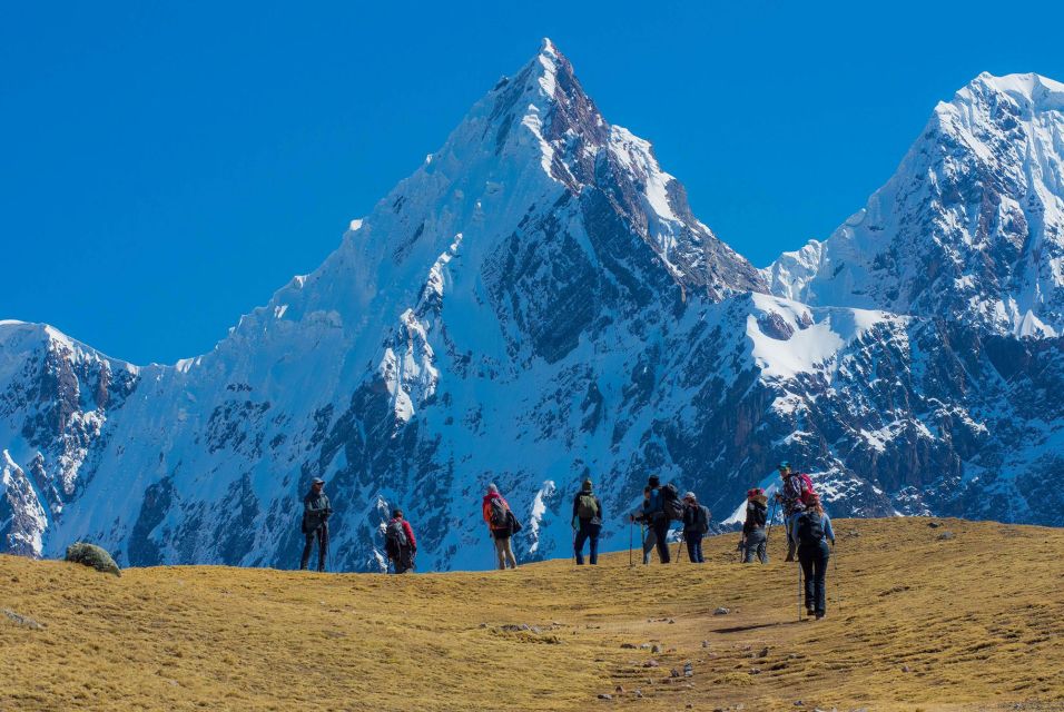 Cusco : Walk to Ausangate + Rainbow Mountain for 2 Days. - Key Points