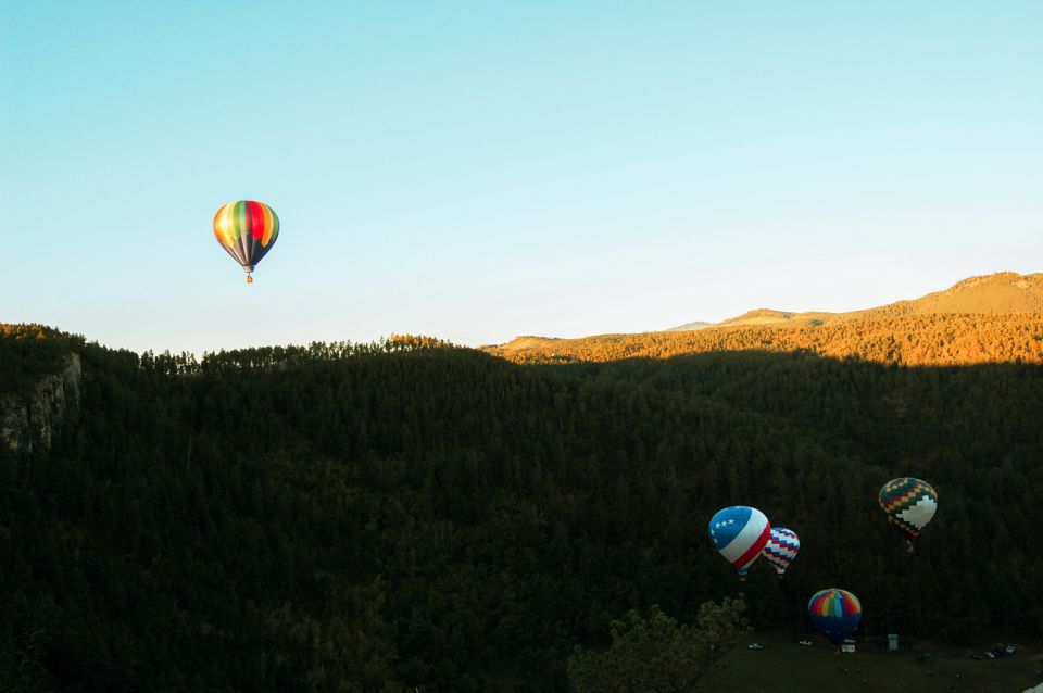 Custer: Black Hills Hot Air Balloon Flight at Sunrise - Inclusions and Amenities