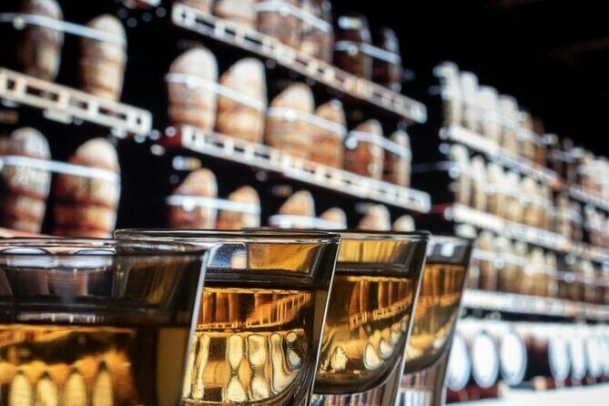 Custom Kentucky Bourbon Trail Tours Sip Savor Explore - Key Points