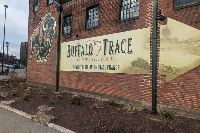 Custom Kentucky Bourbon Trail Tours Sip Savor Explore - The Sum Up