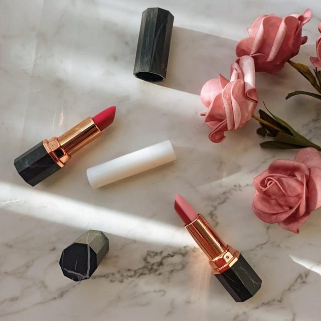 Customised Lipstick Workshop - Paris 1st - Crafting Personalized Lipsticks