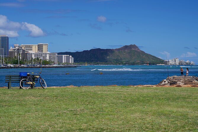 Customizable Private Tour Oahu - 1 to 6 passengers - The Final Stops: Nuuanu Pali and Tantalus Lookout