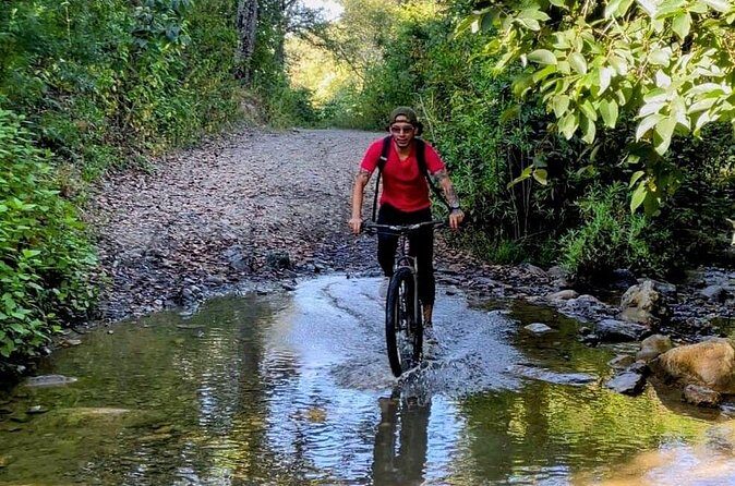 Cycle through the creeks and the dam of St. Domingo Tomaltepec - Who Should Consider This Tour?