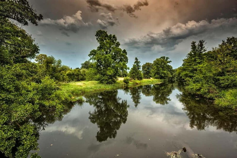 Cycle tour: Guided cycle tour with yoga in the great outdoors - Key Points