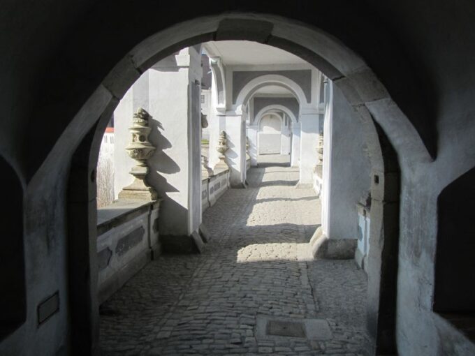 Czech Krumlov: 2 Hour Private Walking Tour With Guide - Customer Reviews