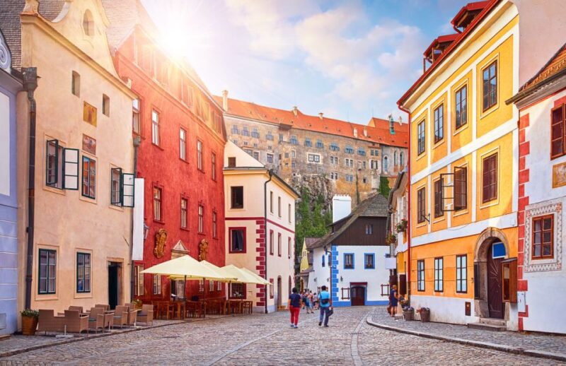 Czech Krumlov: Half-Day Medieval Architecture Walking Tour - Highlights of the Tour