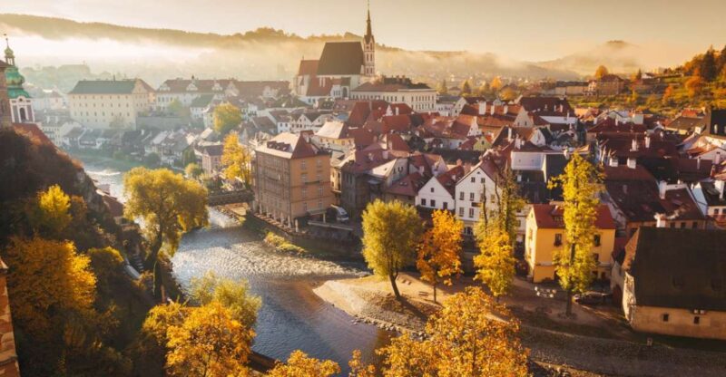 Czech Krumlov: Half-Day Medieval Architecture Walking Tour - Itinerary Details