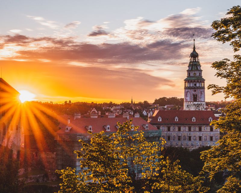 Czech Krumlov: Half-Day Medieval Architecture Walking Tour - Included in the Tour