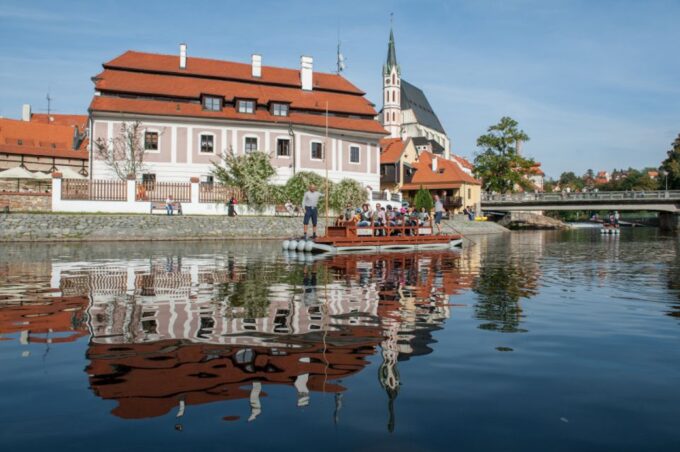 Czech Krumlov: Wooden Raft River Cruise - Additional Information