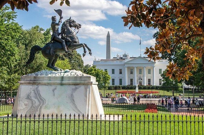 D.C.s Hidden Observation Deck to Lincolns Last Moments - Practical Details and Value
