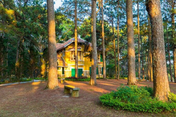Da Lat: Half Day Explorer Tour to Tunnel & Waterfalls - Lam Vien Square