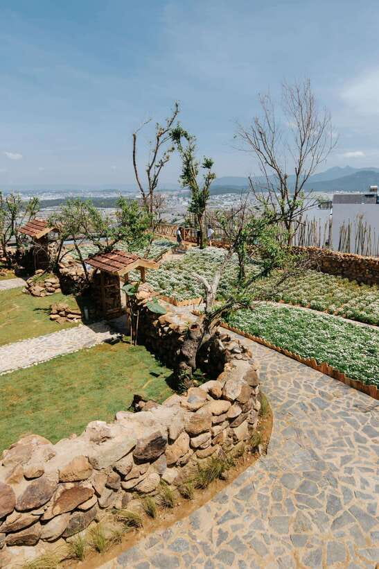 Da Lat: Sunrise Panorama, Green Tea Hill and Strawberry Farm - Restrictions and Considerations