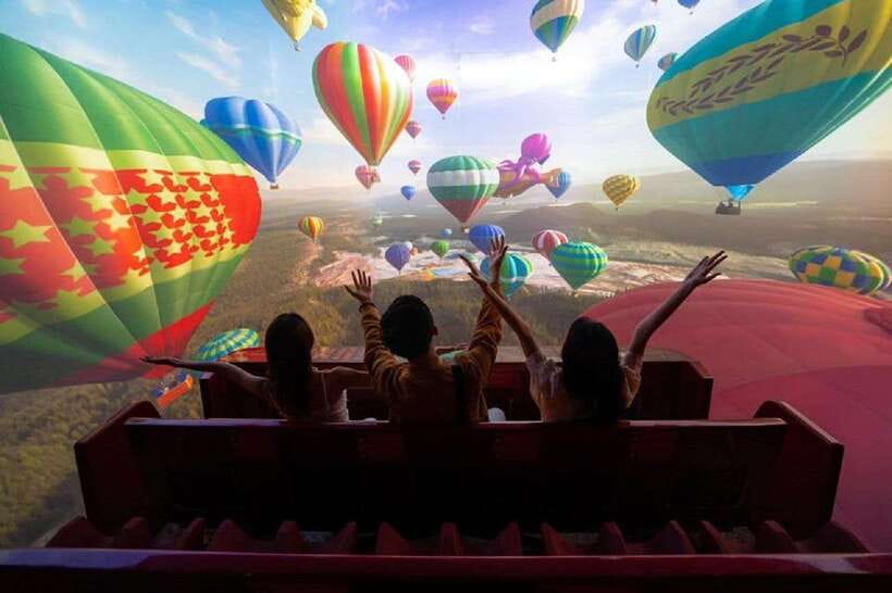 Da Nang: Ba Na Hills, Golden Bridge, and Fantasy Park Tour - Guided Tour Inclusions