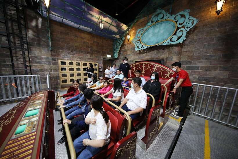 Da Nang: Ba Na Hills With Golden Bridge (Group Tour) - Key Points