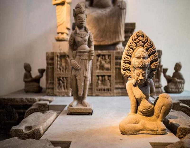 Da Nang History Tour Walking By Cham Pa Museum-Cuisine-Cafe - Visit to An Long Pagoda