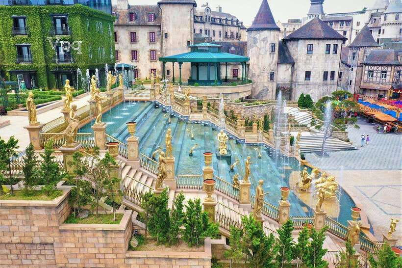 Da Nang/Hoi An: Golden Bridge Ba Na Hills Group or Private - Language and Group Options