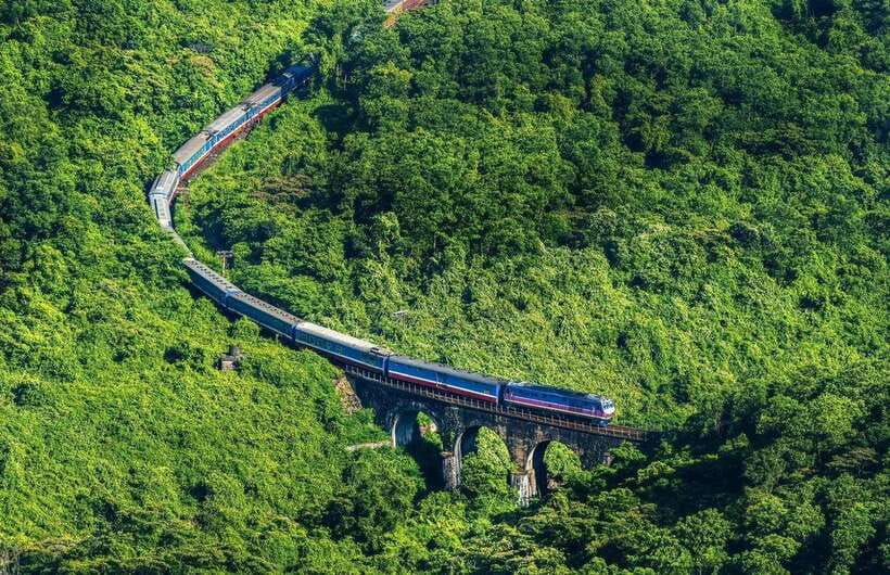 Da Nang: Hue Imperial Day Trip, Hai Van Pass Train, & Lunch - Key Points