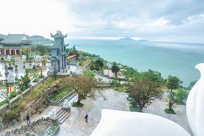 Da Nang: Lady Buddha, Marble Mountains, and Am Phu Cave Tour - Local Cuisine Experience