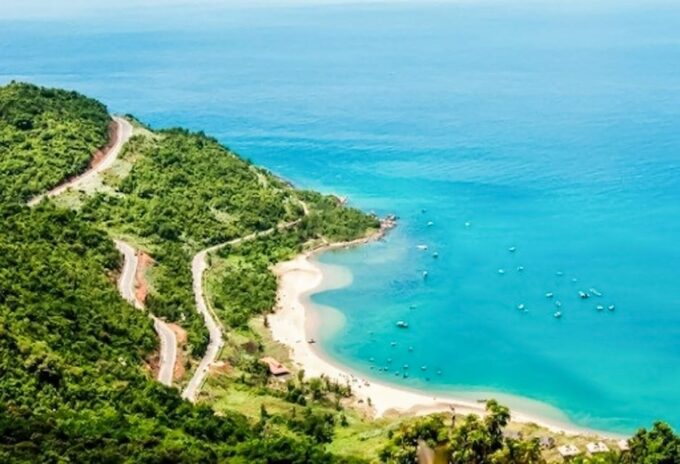 Da Nang: Lady Buddha, Marble Mountains, and Am Phu Cave Tour - Transportation Details