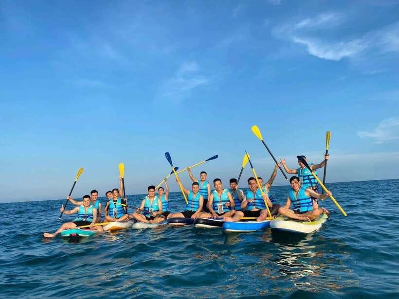 Da Nang: Man Thai Beach Stand-Up Paddleboarding Tour - Discovering the Coral Reefs