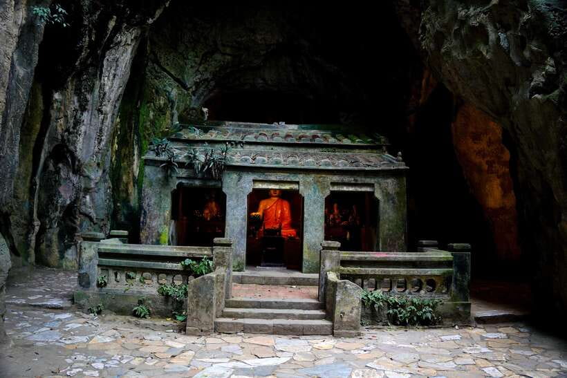 Da Nang: Marble Mountain, Lady Buddha and Hidden Gems Tour - Han Market