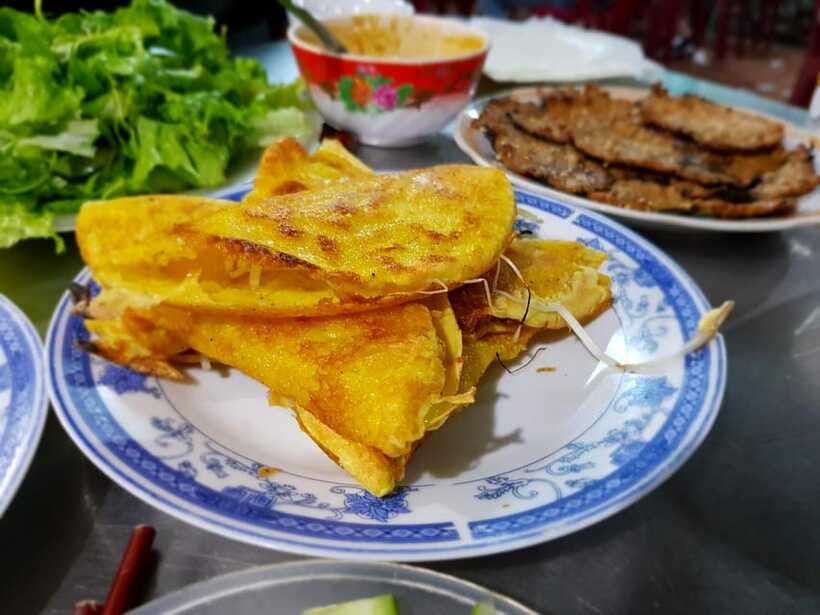 Da Nang: Motorbike Street Food Tour With Dinner - Fire Show at Dragon Bridge