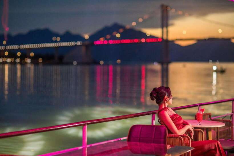 Da Nang: Poseidon Cruise With Dinner and Dragon Bridge Show - The Magical Dragon Bridge Show
