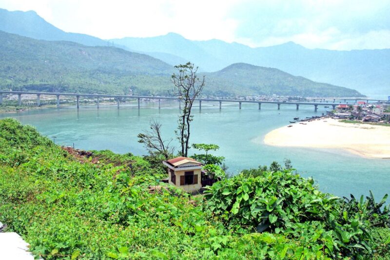 Da Nang : Private Car to Hue With Multi Sightseeing Stops - Marble Mountains