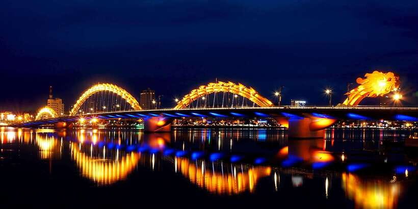 Da Nang Private Night Tour: Market, Sightseeing & Cruise - Helio Night Market: Sampling Vietnamese Street Food