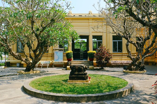 Da Nang Scavenger Hunt and Sights Self-Guided Tour - Meeting and End Points