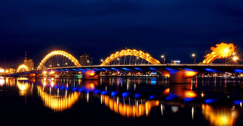 Da Nang: Seafood Dinner, Night Market, Sightseeing by Night - Dietary Requirements and Weather Conditions