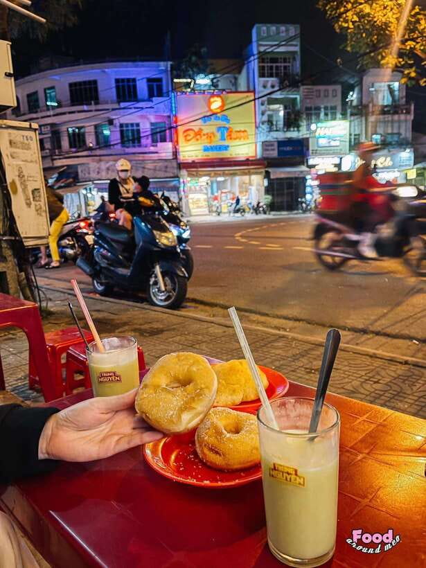 Da Nang Street Food Tour At Midnight With Female Guide - Exploring the Hidden Streets of Da Nang
