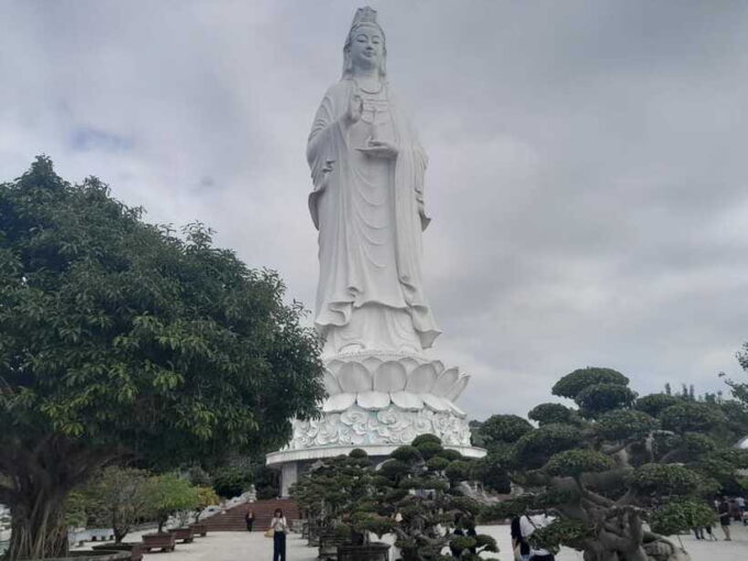 Da Nang to Bana Hills, Marble Mountain & Monkey Mountain - Cultural Insights at Non-Nuoc Stone Carving Village