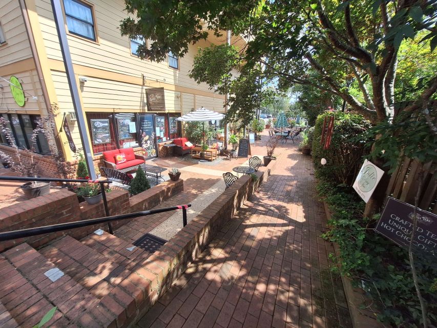 Dahlonega Scavenger Hunt Walking Tour and Game - Meeting Point and Parking Information