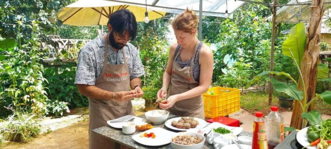 Dalat: Home Cooking Class With Central Market Tour - Customer Reviews and Feedback