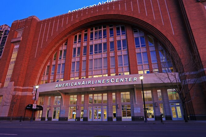 Dallas Mavericks Basketball Game at American Airlines Center - The Sum Up