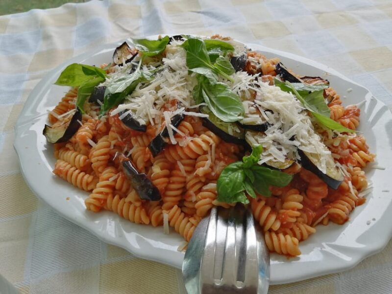 Dam Delicious: Your Pasta Experience in Amsterdam - Amenities and Features