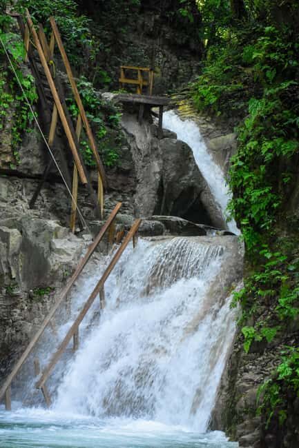 Damajagua Waterfalls Private Tour with Lunch - Key Points