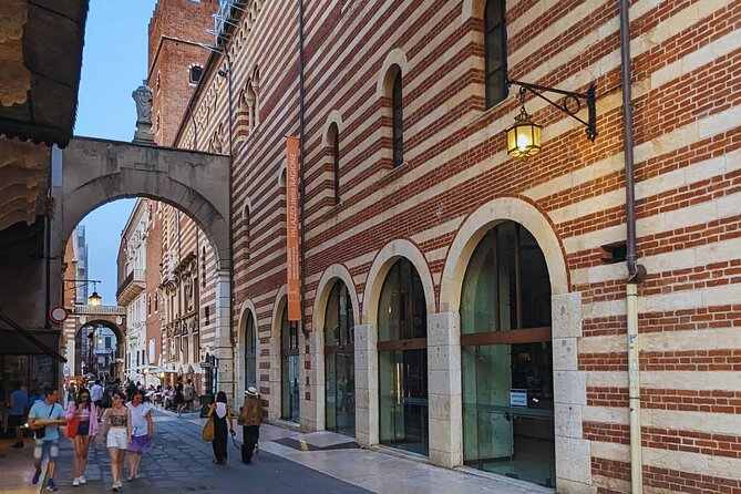 Dante in Verona: From Inferno to Paradise - Guided Tour Highlights