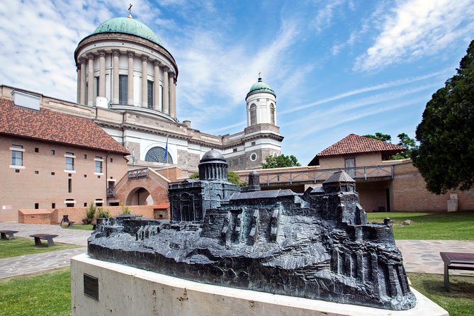 Danube Bend: Day Trip From Budapest - Seasonal Considerations