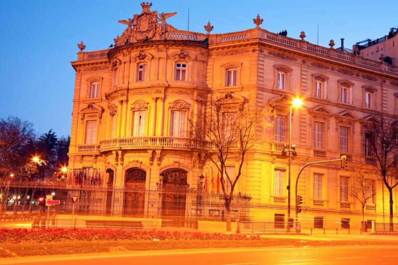 Dark Stories of Madrid – Walking Tour - Plaza Mayor: Echoes of the Spanish Inquisition