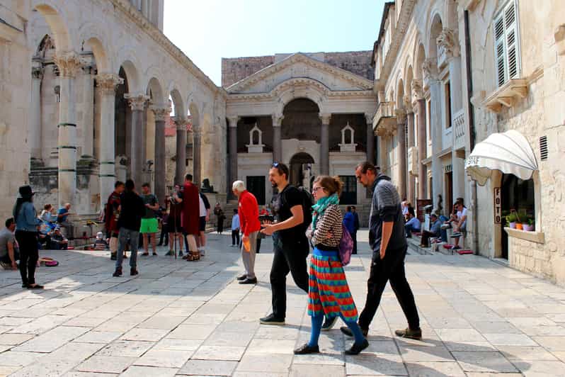 Dark Tour of Split - Good To Know