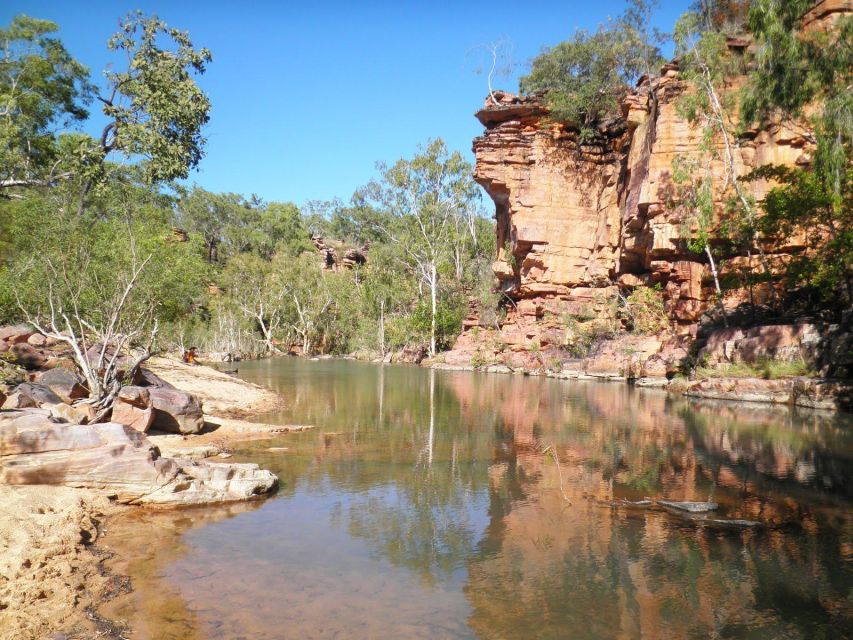 Darwin to Alice. Alice to Darwin. the Explorers Way - Day 1: Pine Creek to Renner Springs