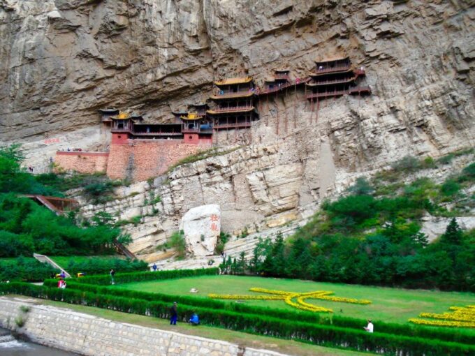 Datong: Temples and Grottoes Private Full–Day Tour - Site 2: Yungang Grottoes