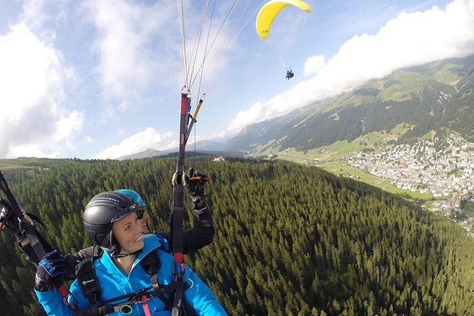 Davos Paragliding Private Tandem Pilot Half Day - Passenger Height and Weight