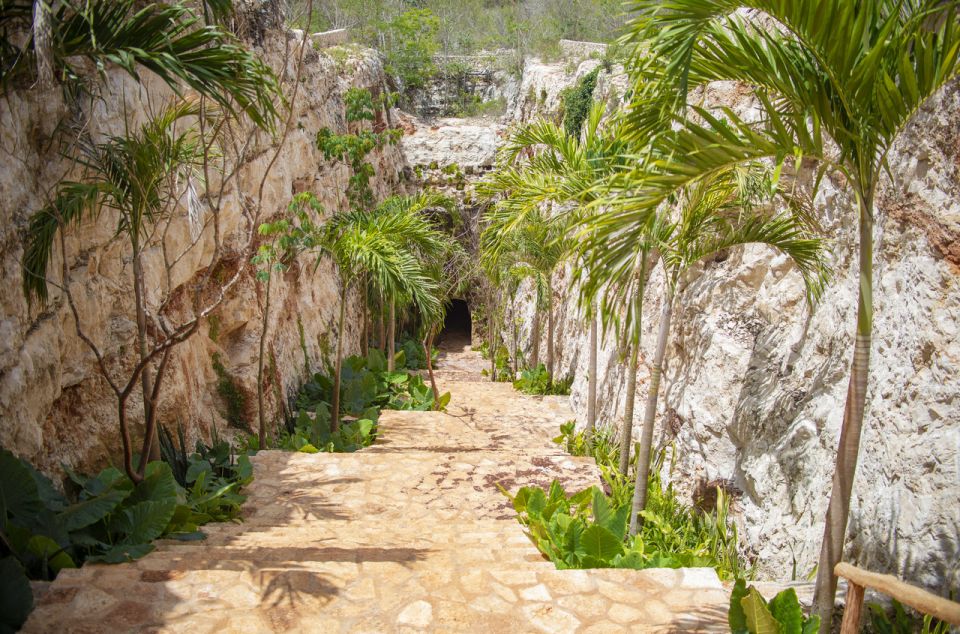 Dawn of Kukulkan: Guided Tour - Inclusions